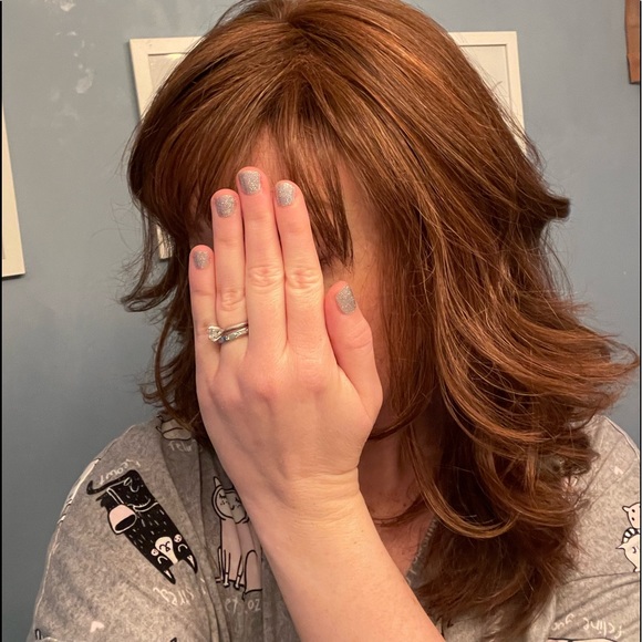 Tressalure Wig in dark auburn/chestnut - Picture 2 of 16